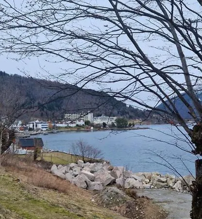 Frydenlund * Balestrand