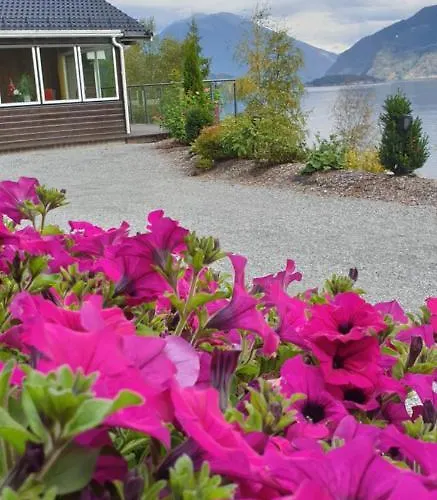 Frydenlund Semesterbostad Balestrand