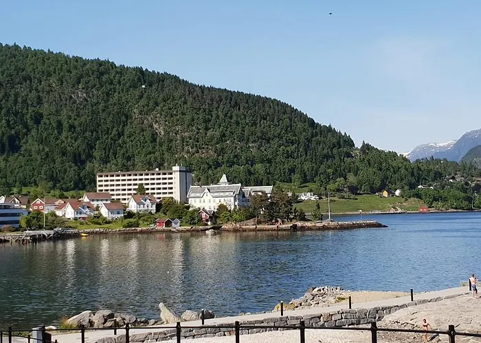 Semesterbostad Frydenlund