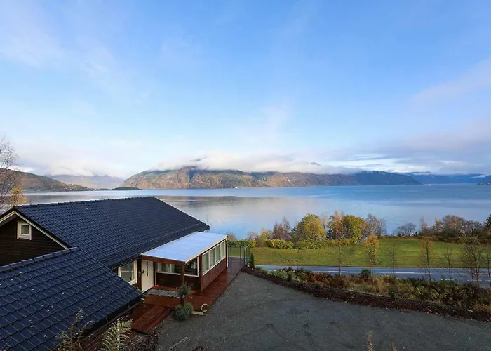 Semesterbostad Frydenlund *